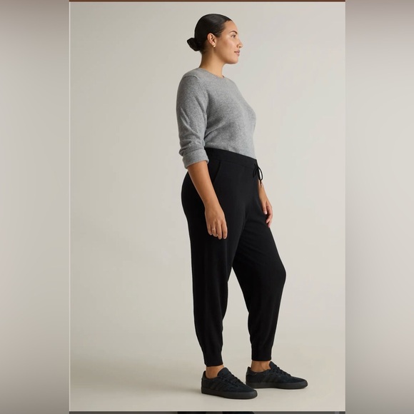 NWT Quince CASHMERE Black Jogger Pants - Picture 6 of 9